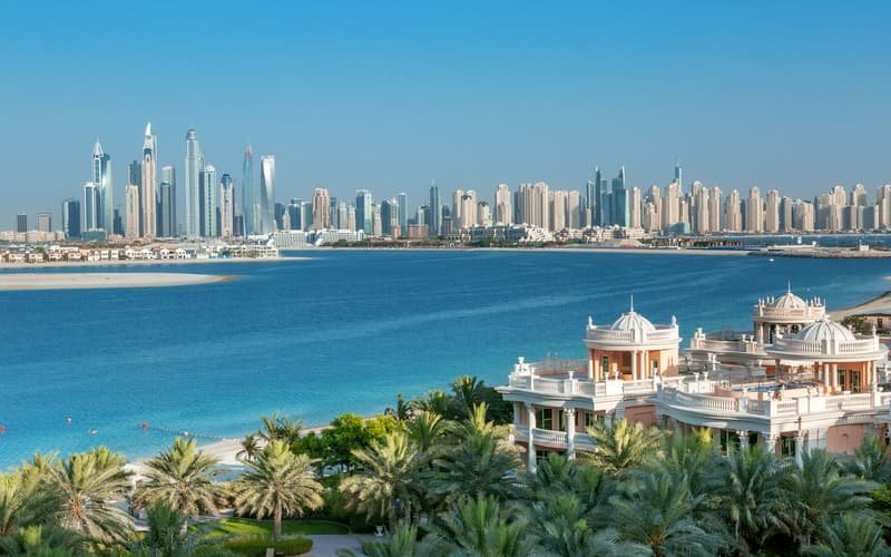 Dubai skyline and Palm Jumeirah – inter-emirate moving